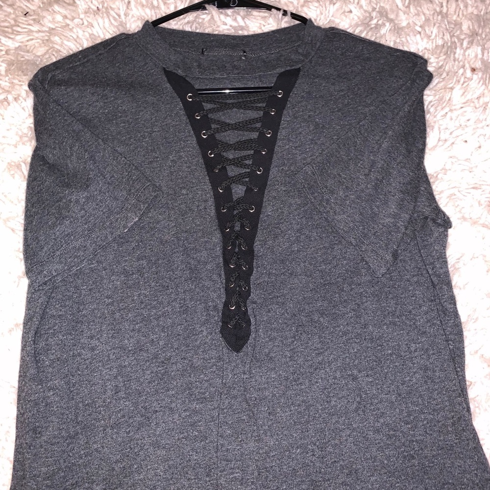 Short sleeve shirt with tied v neck